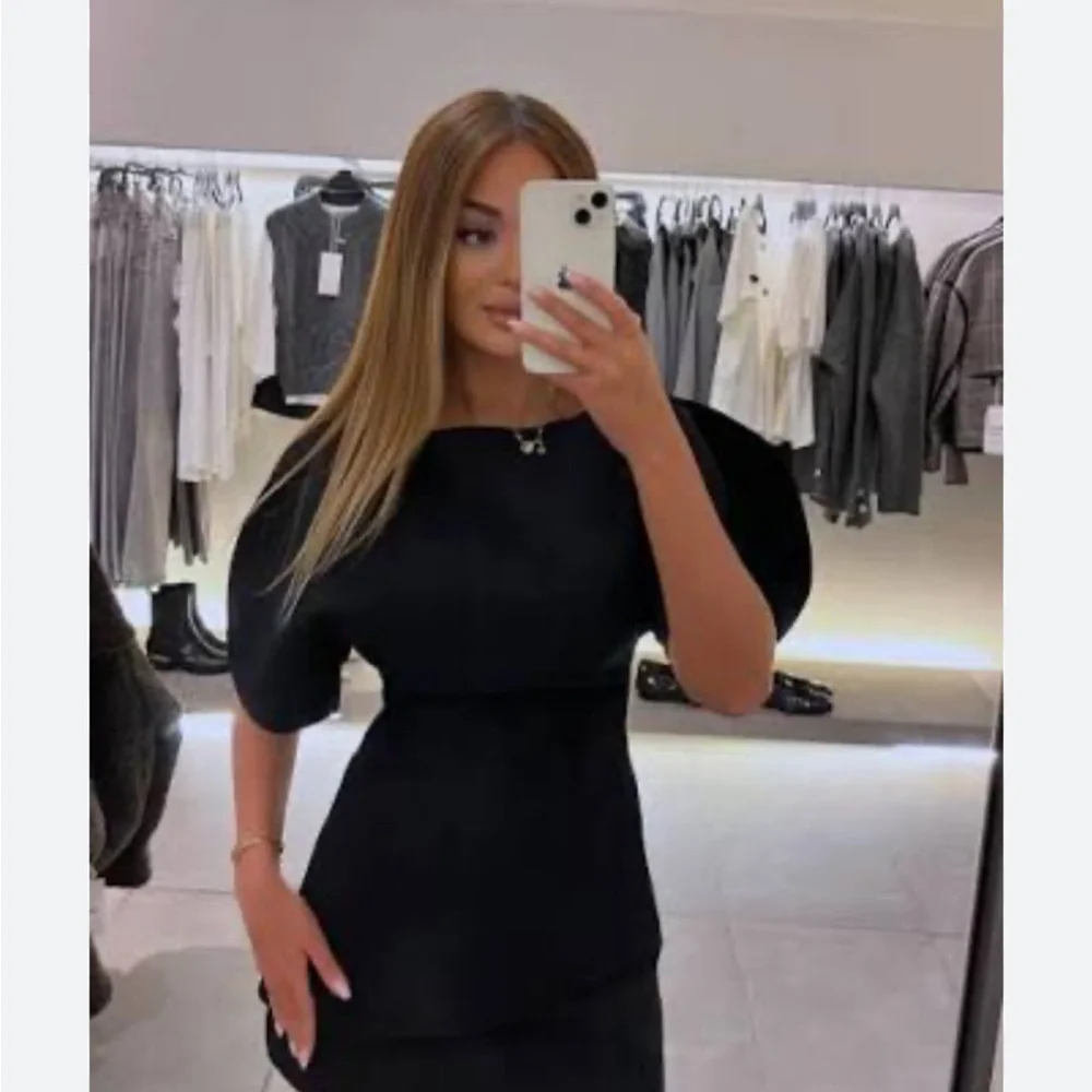 Zara Black Puff Sleeve Top - Picture 5 of 6